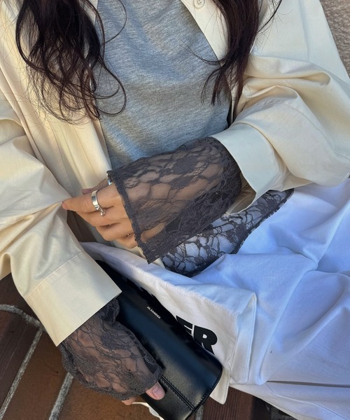 WILLFULLY（ウィルフリー）の「hem lace sheer cut and sew tops（Tシャツ/カットソー・レディース・アイボリー/ブラック/グレー・FREE）」の15枚目の写真