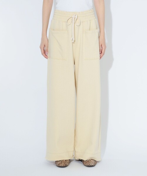 maturely(マチュアリー)の「maturely / ヘム カットオフ フレア ジャージー(スウェットパンツ・レディース・ベージュ/ブラック・0/1)」の7枚目の写真