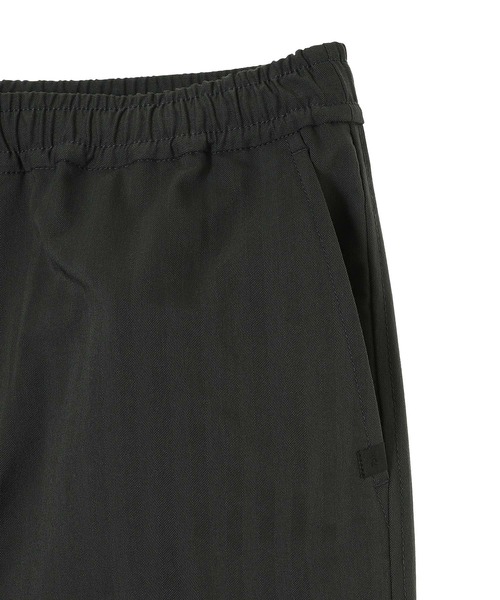 DAIWA PIER39（ダイワピア39）の「TECH EASY TROUSERS HERRINGBONE BP-53026（その他パンツ・メンズ・オフホワイト/チャコールグレー・X-LARGE/SMALL/LARGE/MEDIUM）」の12枚目の写真