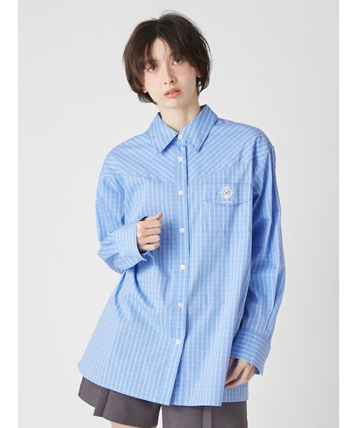 LILY BROWN（リリーブラウン）の「Lily Bearレターモチーフバリエシャツ（シャツ/ブラウス・レディース・ブルー/レッド/ベージュ・F）」の2枚目の写真