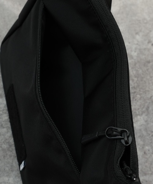 BAYFLOW（ベイフロー）の「【BLACK BAG COLLECTION】クロスボディショルダーバッグ（ショルダーバッグ・メンズ・ブラック・FREE）」の9枚目の写真