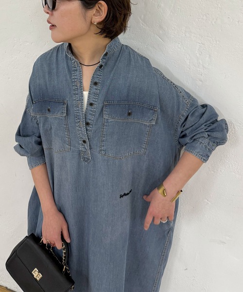 PUAL CE CIN(ピュアルセシン)の「ヴィンテージライクデニムバンドカラーワンピース(ワンピース・レディース・インディゴブルー/ブルー・FREE)」の5枚目の写真