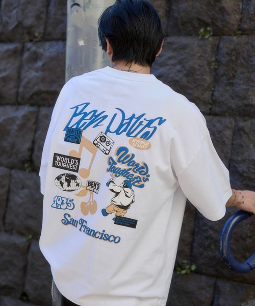 WEGO(ウィゴー)の「∴WEGO/【26年春夏新作】別注BENDAVISグラフィックT(Tシャツ/カットソー・メンズ・チャコール/アッシュグレー/ブラック/ホワイト・SMALL/LARGE/MEDIUM)」の1枚目の写真