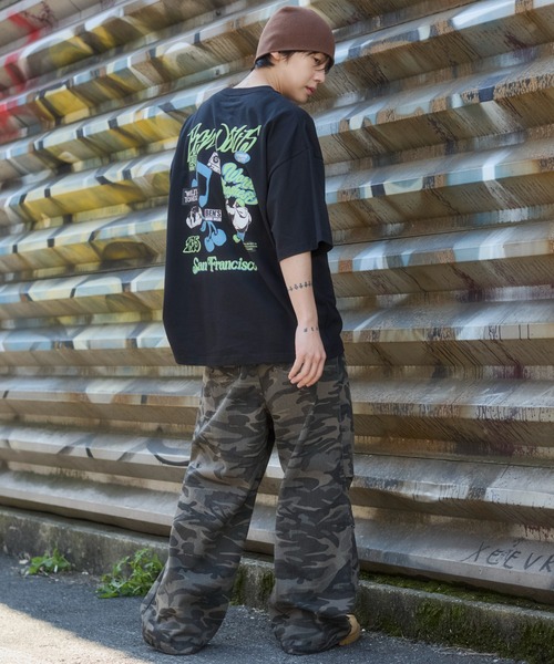 WEGO(ウィゴー)の「∴WEGO/【26年春夏新作】別注BENDAVISグラフィックT(Tシャツ/カットソー・メンズ・チャコール/アッシュグレー/ブラック/ホワイト・SMALL/LARGE/MEDIUM)」の8枚目の写真