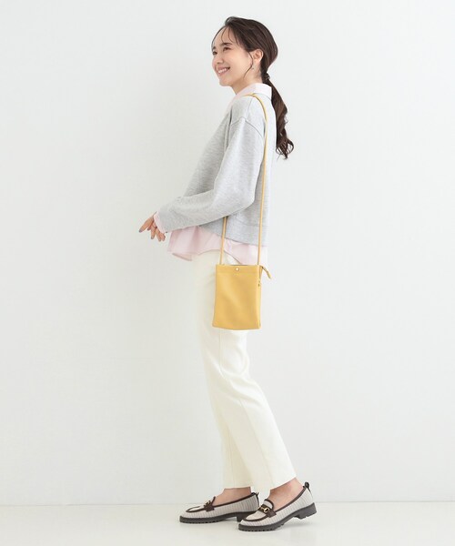 SHOO・LA・RUE（シューラルー）の「2層ミニショルダーバッグ（ショルダーバッグ・レディース・アイボリー/ブラック/ライトベージュ/イエロー・00）」の16枚目の写真