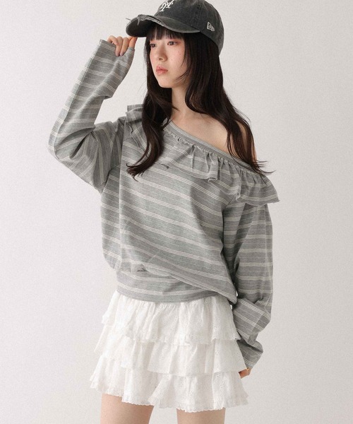 Heather(ヘザー)の「ワンショルボーダーカットソー 655905(Tシャツ/カットソー・レディース・ホワイト系/ネイビー系/グレー系・FREE)」の3枚目の写真