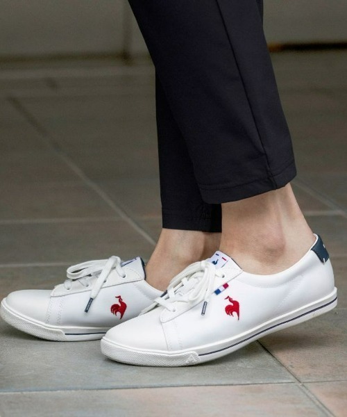 le coq sportif(ルコックスポルティフ)の「ルコックスポルティフ/LCS テルナウォーク II 消臭/軽量スニーカー LU6SSN20LZ(スニーカー・レディース・グレー×ホワイト/ホワイト×レッド/ブラック系・22.0cm/22.5cm/23.0cm/23.5cm/24.0cm/24.5cm/25.0cm)」の2枚目の写真