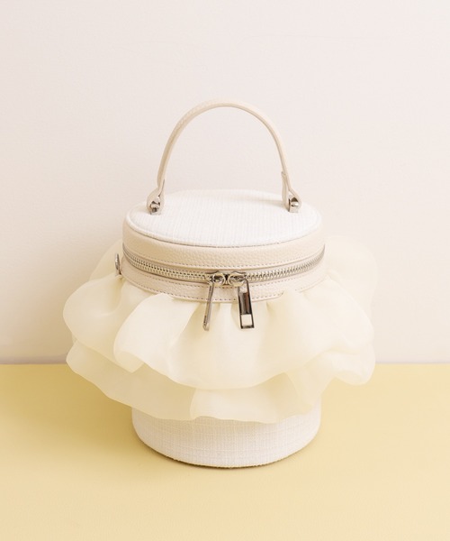 artemis by DIANA(アルテミスバイダイアナ)の「チェーンショルダー付属2WAY バケツ型バニティバッグ(ハンドバッグ・レディース・ブラック/グレー/ホワイト・FREE)」の17枚目の写真