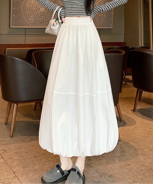 AMAJI(アマジ)の「バルーンロングスカート(スカート・レディース・ブラック/パープル/ホワイト・X-LARGE/LARGE/MEDIUM/SMALL)」の1枚目の写真