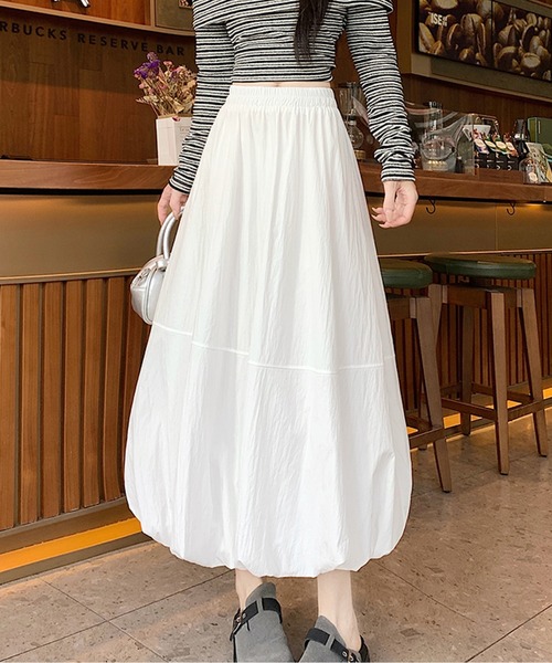 AMAJI(アマジ)の「バルーンロングスカート(スカート・レディース・ブラック/パープル/ホワイト・X-LARGE/LARGE/MEDIUM/SMALL)」の4枚目の写真
