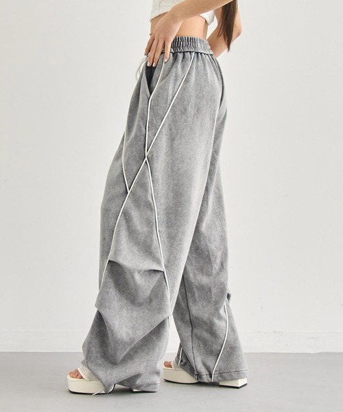 ANAP(アナップ)の「ウォッシュ加工 カーブライン タック スウェットパンツ(その他パンツ・レディース・ブラック/ピンク/ライトグレー・F)」の11枚目の写真