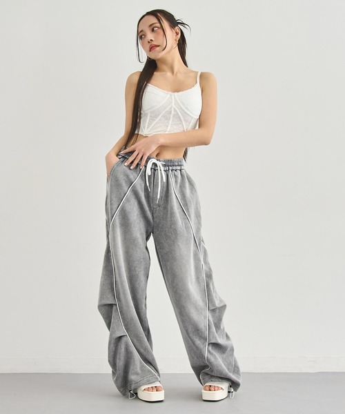 ANAP(アナップ)の「ウォッシュ加工 カーブライン タック スウェットパンツ(その他パンツ・レディース・ブラック/ピンク/ライトグレー・F)」の14枚目の写真
