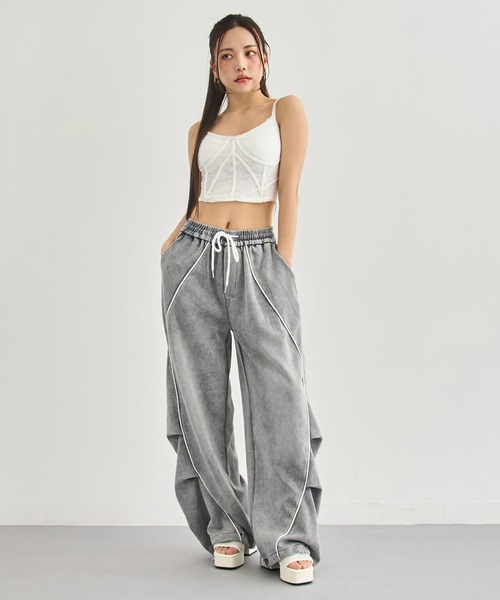 ANAP(アナップ)の「ウォッシュ加工 カーブライン タック スウェットパンツ(その他パンツ・レディース・ブラック/ピンク/ライトグレー・F)」の15枚目の写真