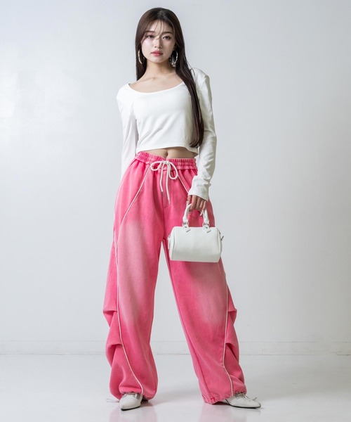 ANAP(アナップ)の「ウォッシュ加工 カーブライン タック スウェットパンツ(その他パンツ・レディース・ブラック/ピンク/ライトグレー・F)」の18枚目の写真