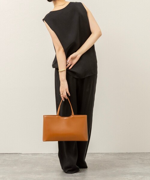 MAQWEL(マクウェル)の「【MAQWEL/マクウェル】スクエアハンドバッグ(トートバッグ・レディース・ブラック/ブラウン/オフホワイト・FREE)」の8枚目の写真