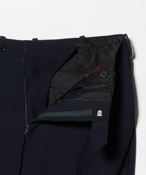 UNITED ARROWS（ユナイテッドアローズ）の「シアサッカー ノープリーツ スラックス COMFORT EASY‐MODEL ストレッチ（スラックス・メンズ・ダークブラウン/ネイビー・48/50/46）」の16枚目の写真
