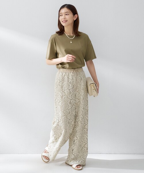 UNTITLED(アンタイトル)の「【UV/接触冷感/消臭/抗菌防臭】ベーシックTシャツ(Tシャツ/カットソー・レディース・ホワイト/ナチュラル/カーキ・02/01/00/50/48/44/04/03)」の10枚目の写真