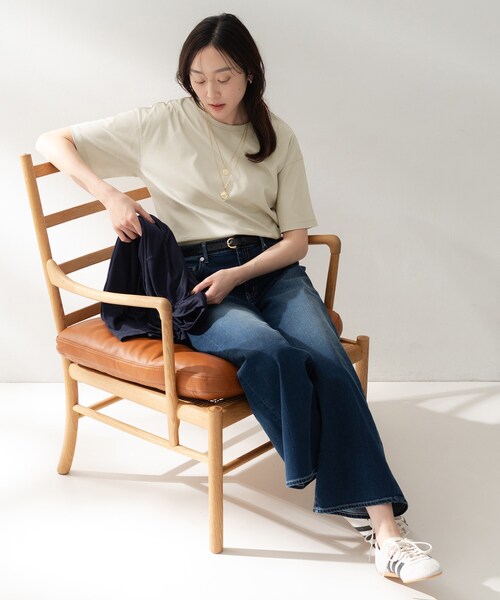 UNTITLED(アンタイトル)の「【UV/接触冷感/消臭/抗菌防臭】ベーシックTシャツ(Tシャツ/カットソー・レディース・ホワイト/ナチュラル/カーキ・02/01/00/50/48/44/04/03)」の14枚目の写真