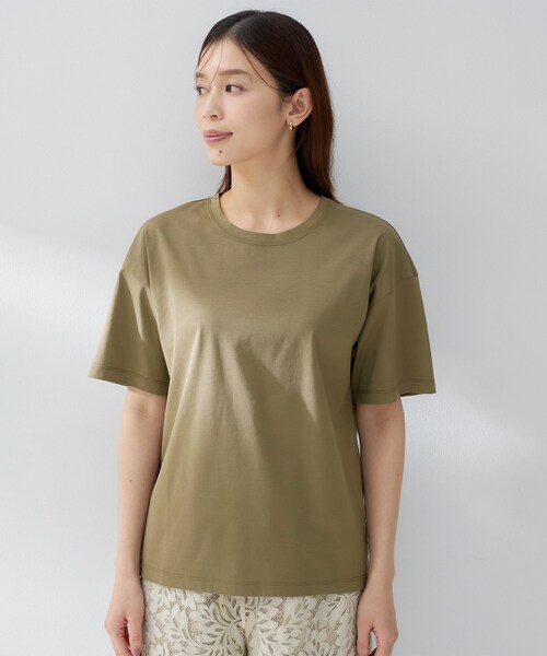 UNTITLED(アンタイトル)の「【UV/接触冷感/消臭/抗菌防臭】ベーシックTシャツ(Tシャツ/カットソー・レディース・ホワイト/ナチュラル/カーキ・02/01/00/50/48/44/04/03)」の17枚目の写真
