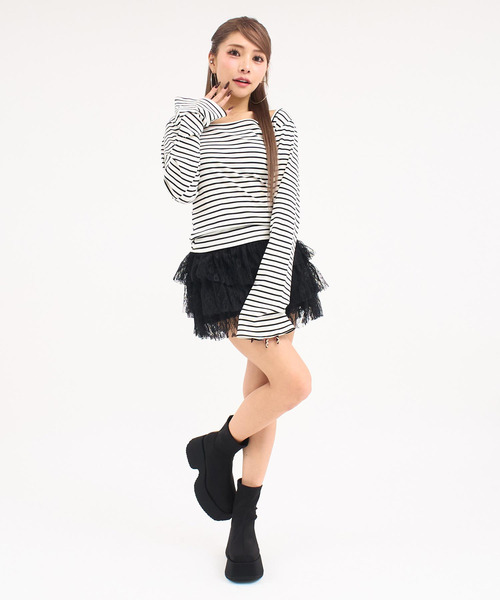 ANAP(アナップ)の「フレアスリーブスクエア ロングスリーブトップス(Tシャツ/カットソー・レディース・ホワイト/ブラック/クリア/ホワイト×ブラック・F)」の5枚目の写真