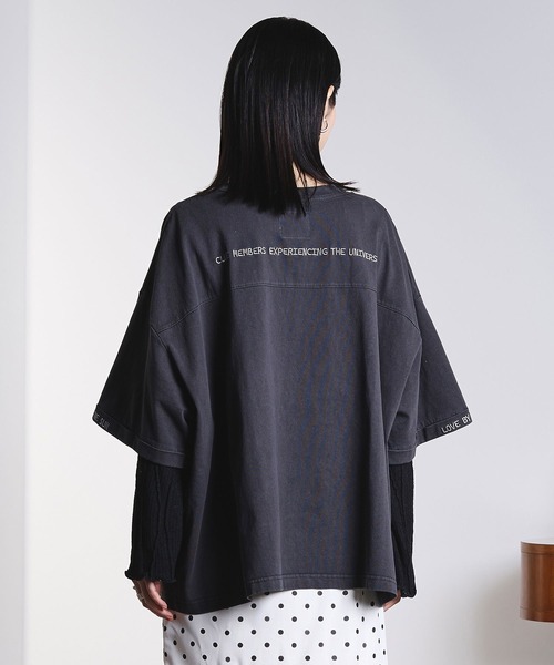 ROSE BUD(ローズバッド)の「(GENE HEAVENS)EMBROIDERY TEE(Tシャツ/カットソー・レディース・チャコールグレー/オフホワイト・ONE SIZE)」の7枚目の写真