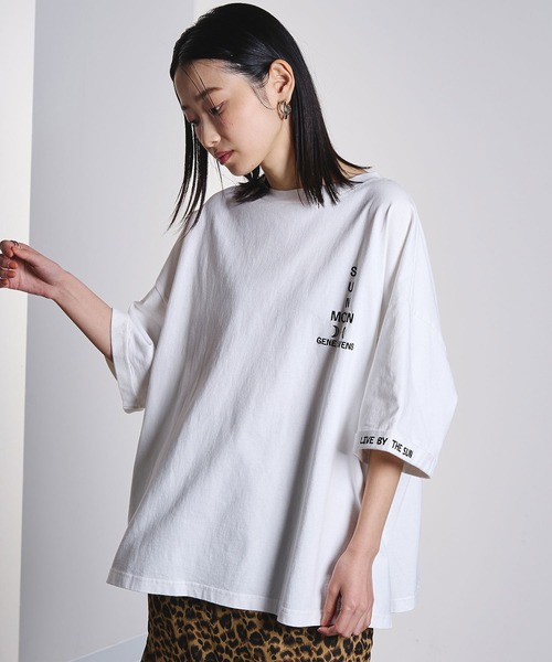 ROSE BUD(ローズバッド)の「(GENE HEAVENS)EMBROIDERY TEE(Tシャツ/カットソー・レディース・チャコールグレー/オフホワイト・ONE SIZE)」の15枚目の写真