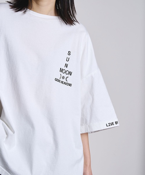 ROSE BUD(ローズバッド)の「(GENE HEAVENS)EMBROIDERY TEE(Tシャツ/カットソー・レディース・チャコールグレー/オフホワイト・ONE SIZE)」の22枚目の写真