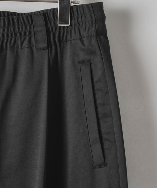 DOOPZ（ドープス）の「Tech Cargo Wide Pants - テクニカルカーゴワイドパンツ（カーゴパンツ・メンズ・ブラック・SMALL/LARGE/MEDIUM）」の3枚目の写真