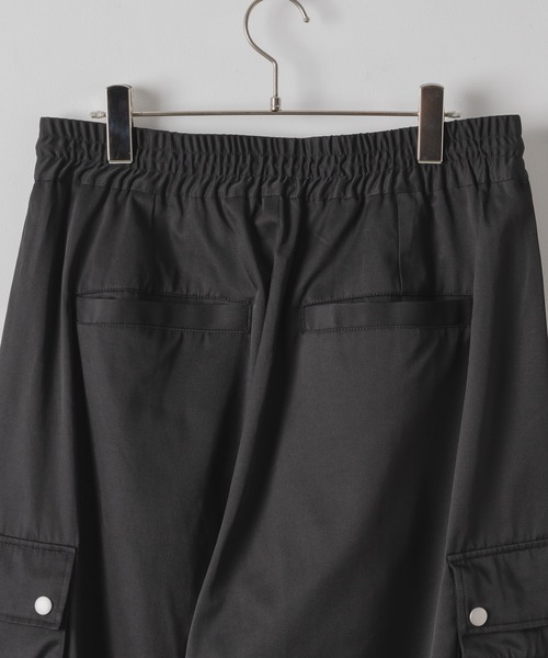 DOOPZ（ドープス）の「Tech Cargo Wide Pants - テクニカルカーゴワイドパンツ（カーゴパンツ・メンズ・ブラック・SMALL/LARGE/MEDIUM）」の10枚目の写真