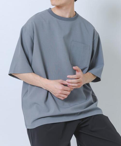 ITEMS URBANRESEARCH(アイテムズ アーバンリサーチ)の「2wayストレッチクルーネック布帛Tシャツ(Tシャツ/カットソー・メンズ・ネイビー/ベージュ/グレー/ブラック・LARGE/MEDIUM)」の3枚目の写真