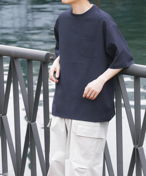 ITEMS URBANRESEARCH（アイテムズ アーバンリサーチ）の「2wayストレッチクルーネック布帛Tシャツ（Tシャツ/カットソー・メンズ・ネイビー/ベージュ/グレー/ブラック・LARGE/MEDIUM）」の10枚目の写真