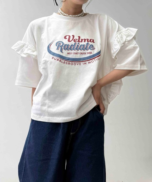 AS KNOW AS plus（アズノゥアズプラス）の「○袖フリルとロゴデザイン ビッグサイズT（Tシャツ/カットソー・レディース・ブラック/チャコールグレー/オフホワイト・FREE）」の2枚目の写真