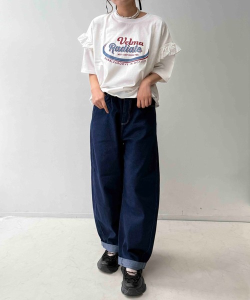 AS KNOW AS plus（アズノゥアズプラス）の「○袖フリルとロゴデザイン ビッグサイズT（Tシャツ/カットソー・レディース・ブラック/チャコールグレー/オフホワイト・FREE）」の7枚目の写真