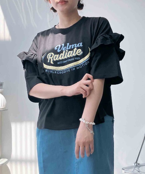 AS KNOW AS plus（アズノゥアズプラス）の「○袖フリルとロゴデザイン ビッグサイズT（Tシャツ/カットソー・レディース・ブラック/チャコールグレー/オフホワイト・FREE）」の8枚目の写真