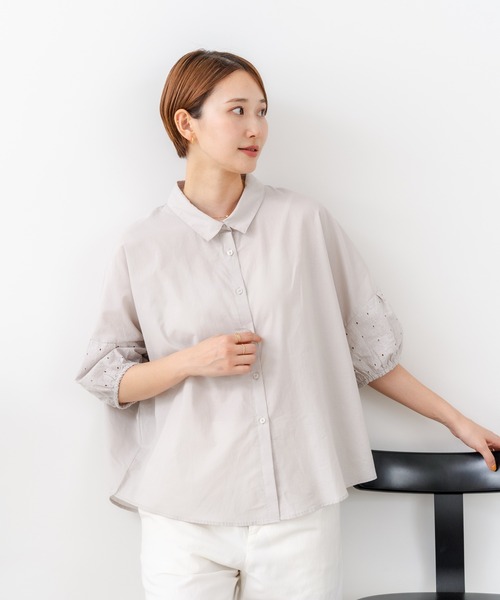fort point(フォーポイント)の「【C-FORTPOINT/フォートポイント】【上品 高見え刺繍】袖刺繍ブラウス 綿100% 花模様 大人可愛い きれいめ 通勤 お出かけ(シャツ/ブラウス・レディース・ブラック/グレー/オフホワイト/ピンク/グリーン・FREE)」の13枚目の写真
