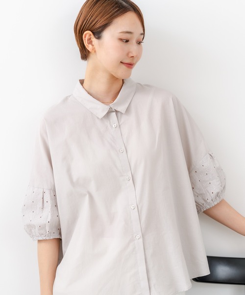 fort point(フォーポイント)の「【C-FORTPOINT/フォートポイント】【上品 高見え刺繍】袖刺繍ブラウス 綿100% 花模様 大人可愛い きれいめ 通勤 お出かけ(シャツ/ブラウス・レディース・ブラック/グレー/オフホワイト/ピンク/グリーン・FREE)」の14枚目の写真