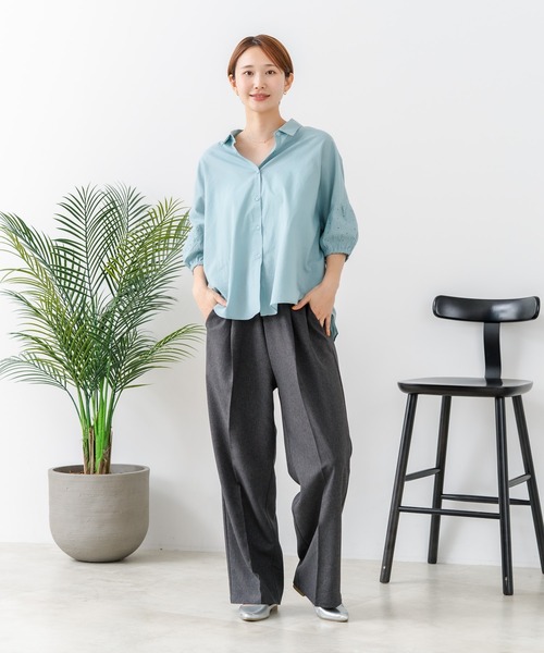 fort point(フォーポイント)の「【C-FORTPOINT/フォートポイント】【上品 高見え刺繍】袖刺繍ブラウス 綿100% 花模様 大人可愛い きれいめ 通勤 お出かけ(シャツ/ブラウス・レディース・ブラック/グレー/オフホワイト/ピンク/グリーン・FREE)」の15枚目の写真
