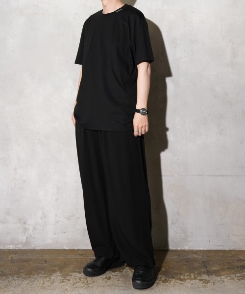 THRIFTY LOOK(スリフティールック)の「THRIFTY LOOK / スリフティールック NECK LOGO CREATOR SS TEE オーガニックコットン 刺繍 ミディアムウェイト Tシャツ(Tシャツ/カットソー・メンズ・ホワイト/ブラック/ネイビー・LARGE/X-LARGE/MEDIUM)」の15枚目の写真