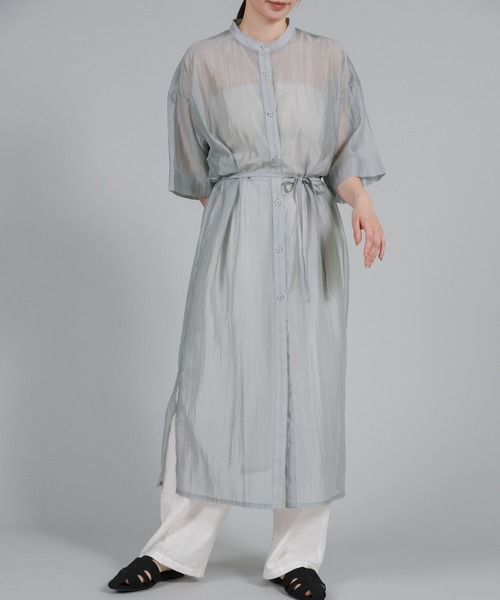 select MOCA Et(セレクトモカエト)の「【Et】Half-sleeve Band Collar Sheer Shirt Onepiece(シャツワンピース・レディース・グレー/グレイッシュベージュ/アイボリー・FREE)」の7枚目の写真