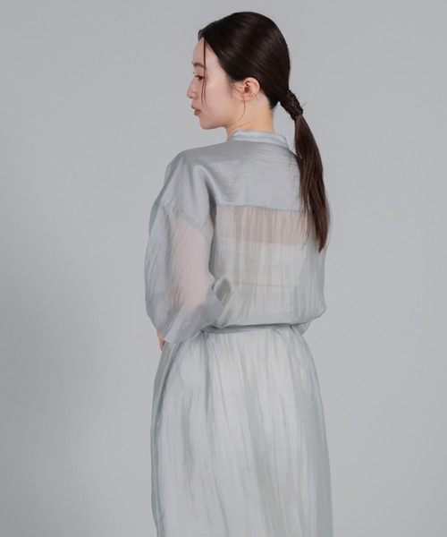 select MOCA Et(セレクトモカエト)の「【Et】Half-sleeve Band Collar Sheer Shirt Onepiece(シャツワンピース・レディース・グレー/グレイッシュベージュ/アイボリー・FREE)」の12枚目の写真