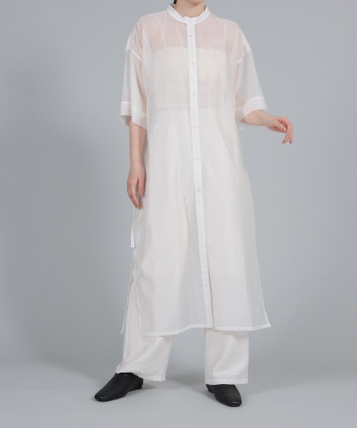 select MOCA Et(セレクトモカエト)の「【Et】Half-sleeve Band Collar Sheer Shirt Onepiece(シャツワンピース・レディース・グレー/グレイッシュベージュ/アイボリー・FREE)」の19枚目の写真