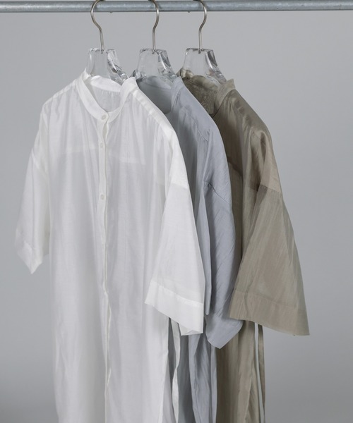 select MOCA Et(セレクトモカエト)の「【Et】Half-sleeve Band Collar Sheer Shirt Onepiece(シャツワンピース・レディース・グレー/グレイッシュベージュ/アイボリー・FREE)」の16枚目の写真