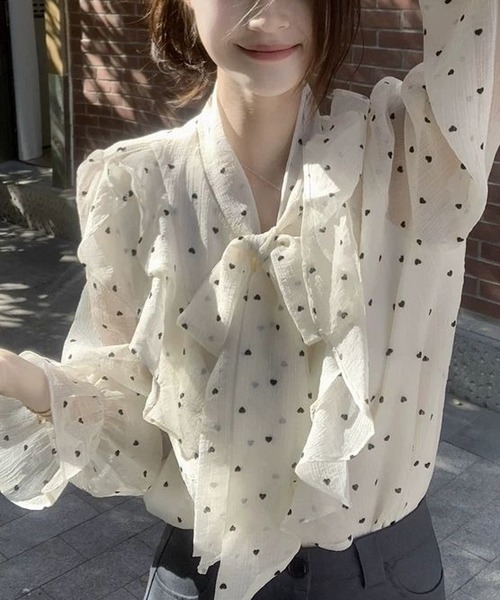 Nia(ニア)の「Nia(ニア)/ハート柄ドットボウタイブラウス(シャツ/ブラウス・レディース・ホワイト・MEDIUM/SMALL)」の8枚目の写真