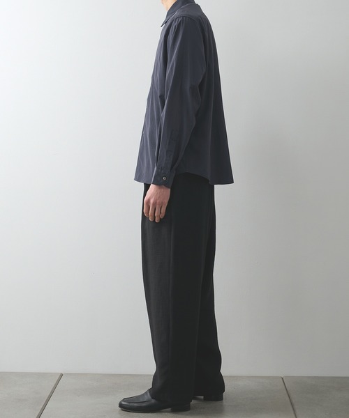 UJOH(ウジョー)の「【UJOH HOMME】Wide 2 Tuck PNT(スラックス・メンズ・ブラック/ブラウン・5/4)」の4枚目の写真