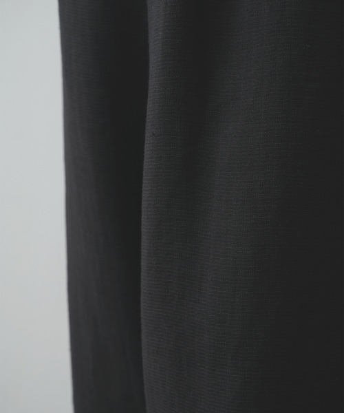 UJOH(ウジョー)の「【UJOH HOMME】Wide 2 Tuck PNT(スラックス・メンズ・ブラック/ブラウン・5/4)」の11枚目の写真