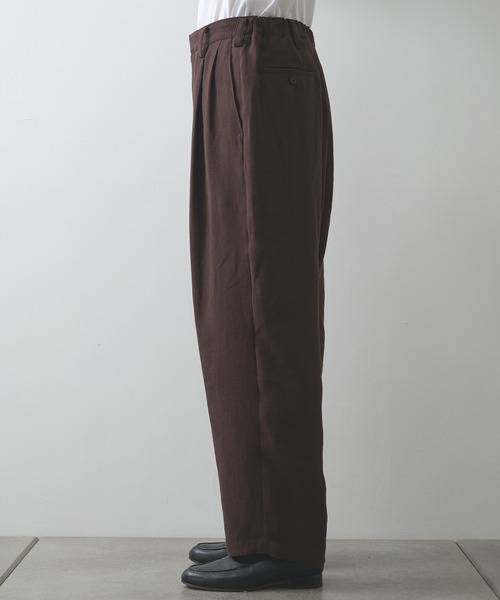 UJOH(ウジョー)の「【UJOH HOMME】Wide 2 Tuck PNT(スラックス・メンズ・ブラック/ブラウン・5/4)」の12枚目の写真
