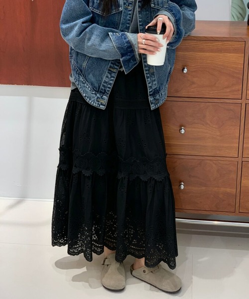 aimoha(アイモハ)の「レースティアードロングスカート(スカート・レディース・ブラック/ホワイト・FREE)」の13枚目の写真