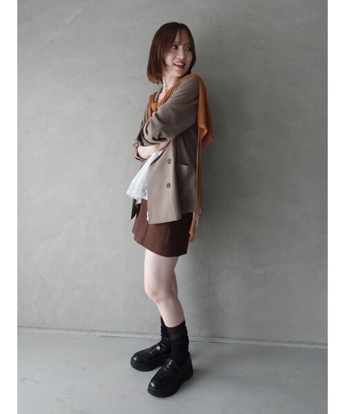 LAGUNAMOON(ラグナムーン)の「ライトダブルテーラードジャケット 【オフィスカジュアル】【夏服】(テーラードジャケット・レディース・チャコールグレー/ベージュ/モカ・FREE)」の13枚目の写真