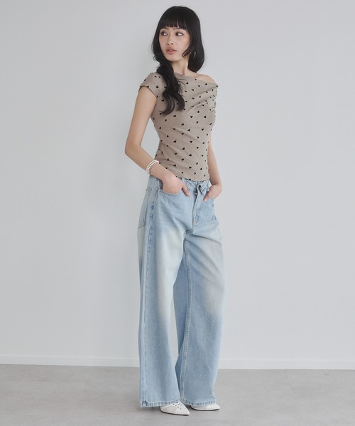 ENVYM(アンビー)の「ハートプリントオフショルトップス(Tシャツ/カットソー・レディース・ホワイト/カーキ/ブラック/グレー・FREE)」の10枚目の写真