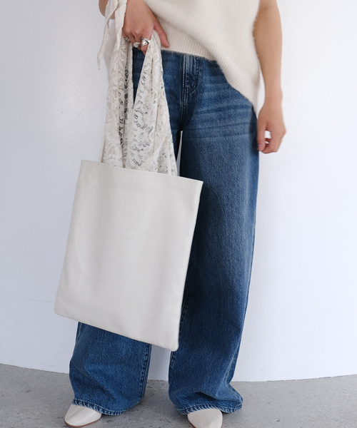 MODERN WEAVING(モダンウィーヴィング)の「modern weaving モダン ウィーヴィング SLIM LAMB SAK バッグ 198(ショルダーバッグ・レディース・ブラウン/アイボリー/ブラック・FREE)」の2枚目の写真